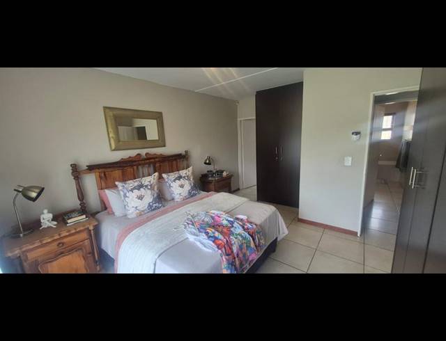 3 BEDROOM TOWNHOUSE FOR SALE IN NOORDHEUWEL